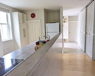 Cross Passage House - Lunenburg Ns - Lunenburg - Кухня