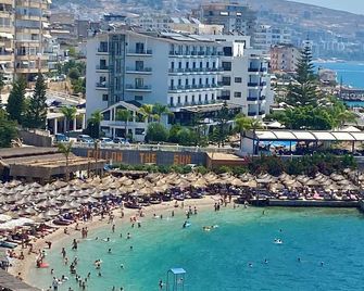Kalemi's Beachside Hotel - Sarandë