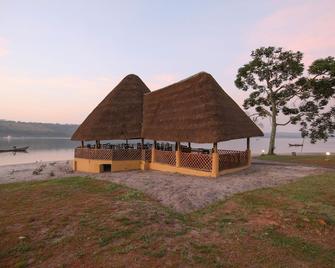 Victoria Forest Resort - Kalangala - Beach