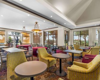ACP Hotel Westchase - Houston - Area lounge