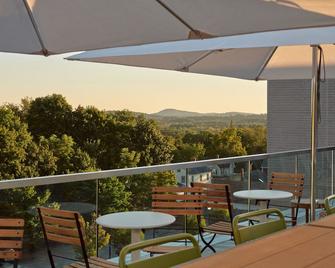 Abner - Litchfield - Balkon