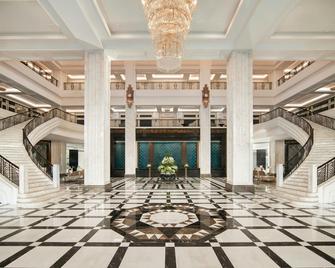 Nha Trang Marriott Resort & Spa, Hon Tre Island - נה טראנג - לובי