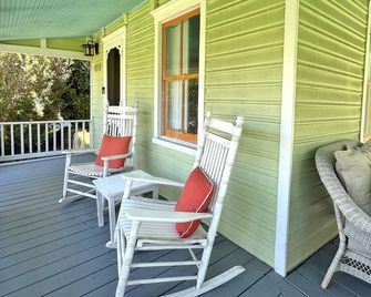Carrot Top Cottage Plus Carriage House - Harpers Ferry - Balcony