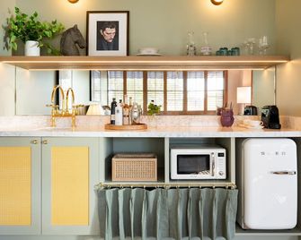 Palihouse Hyde Park Village - Tampa - Kitchen
