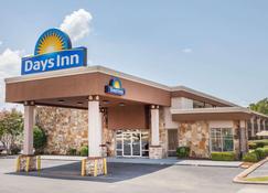 Days Inn by Wyndham Jackson - Jackson - Bâtiment