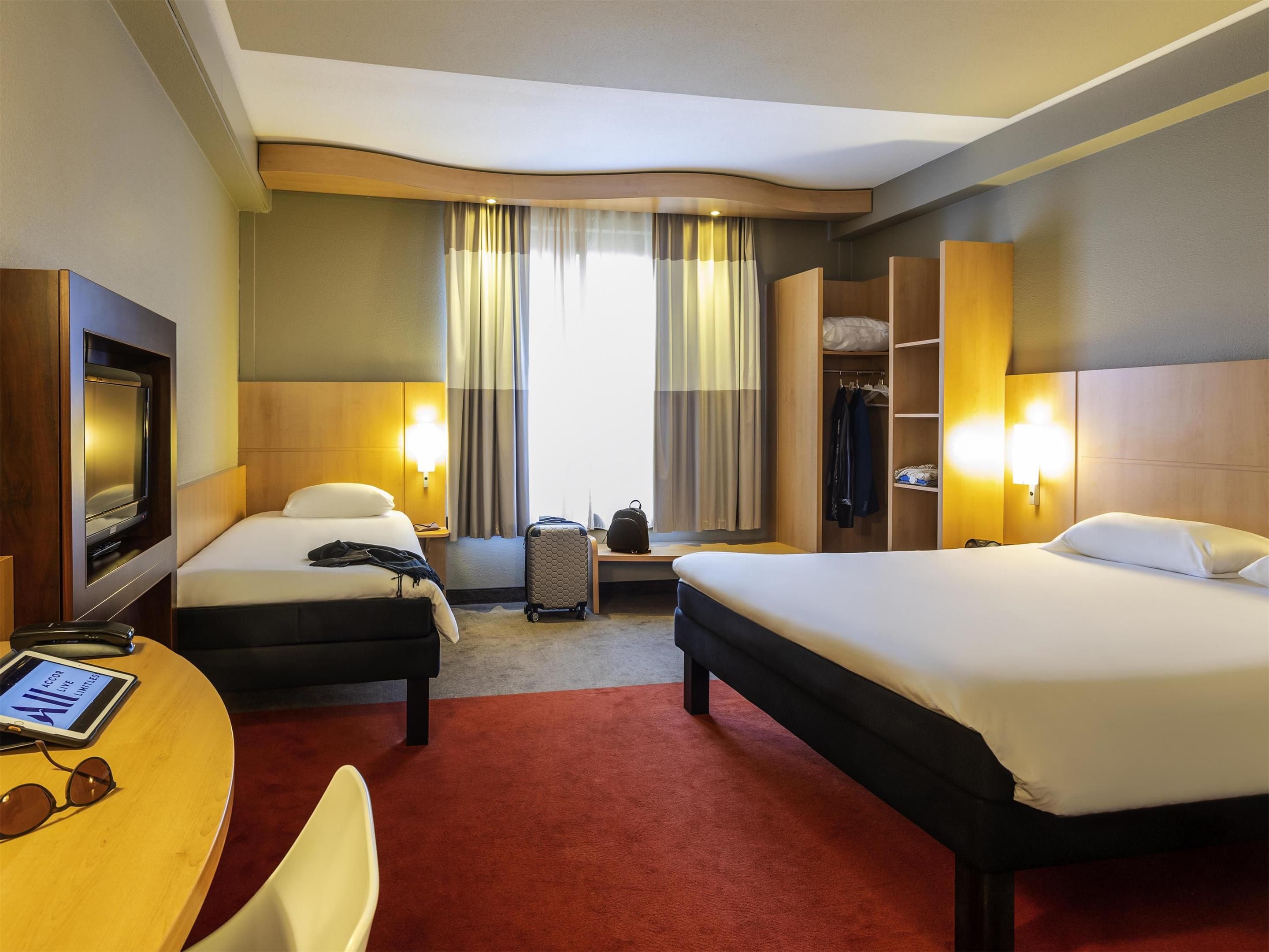 ibis Brussels Centre Gare Midi - בריסל - חדר שינה