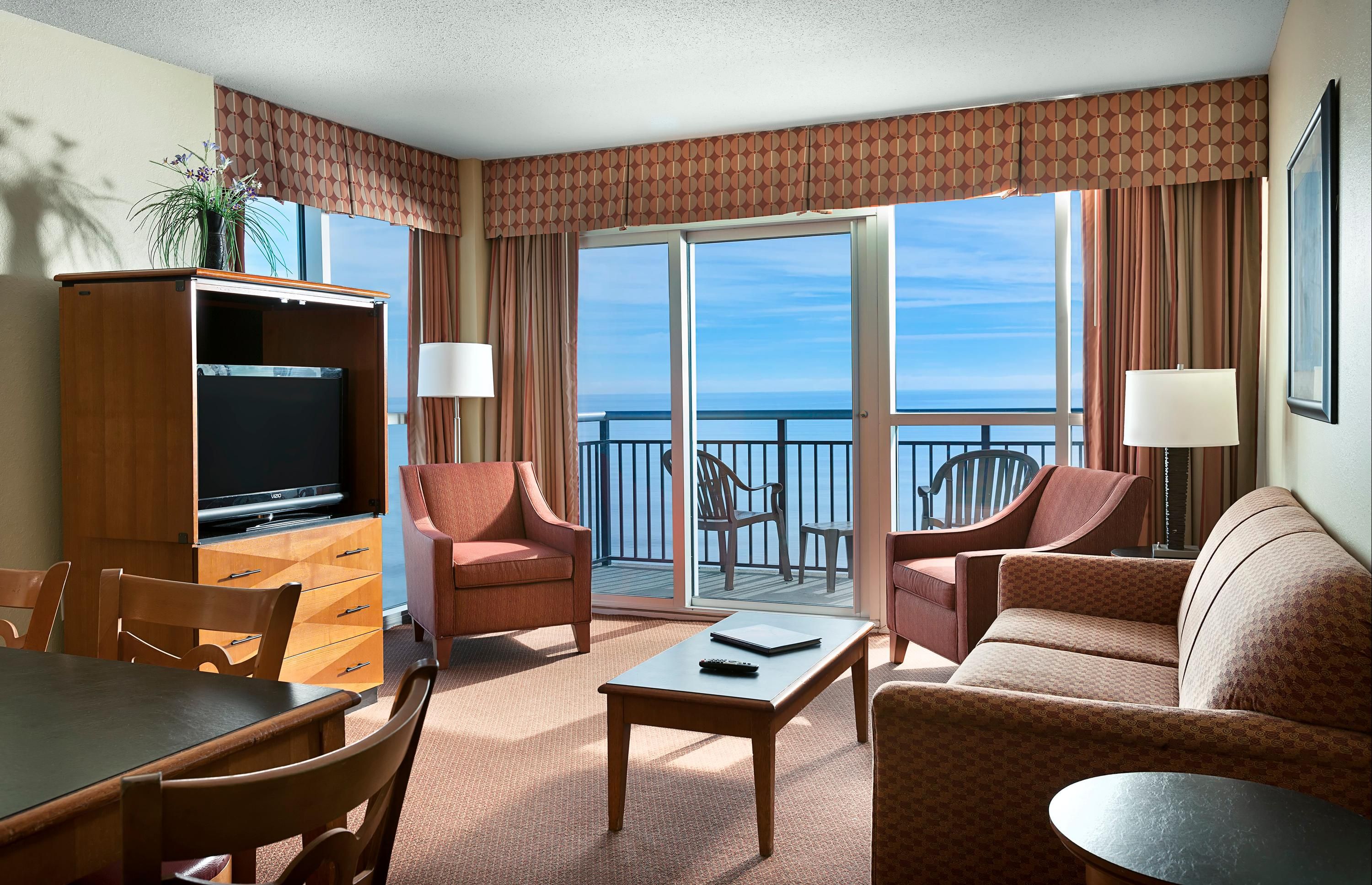 باي فيو ريزورت - ميرتل بيتش - غرفة معيشة