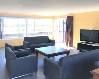 Toukley Motor Inn - Toukley - Wohnzimmer