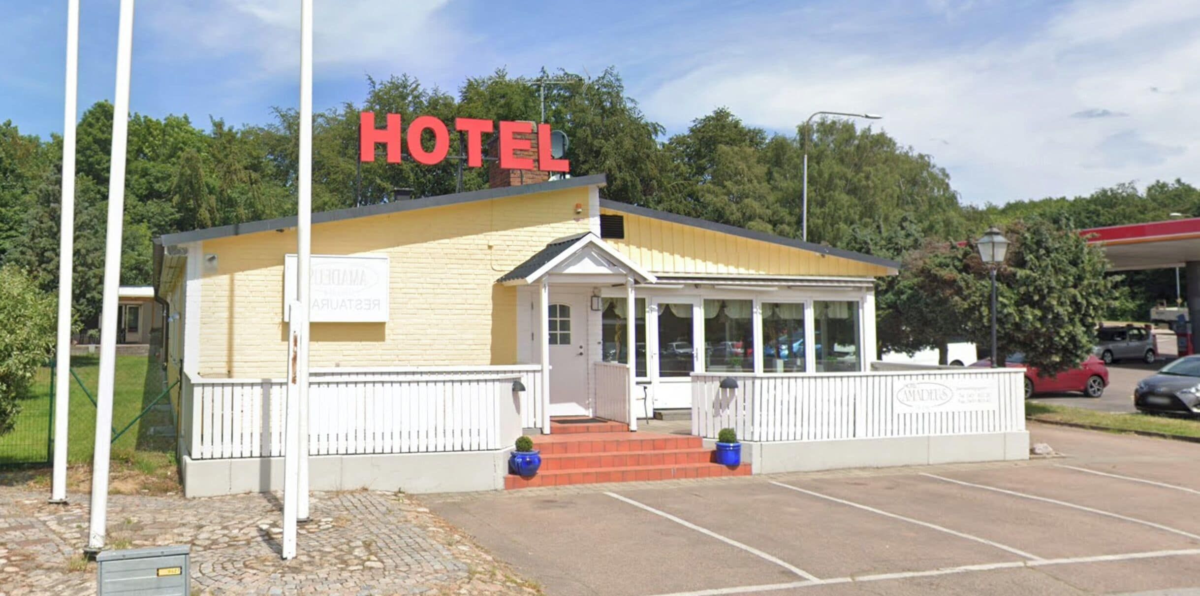 Turtles Hotel - Ängelholm - Edificio