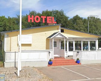 Turtles Hotel - Ängelholm - Edificio