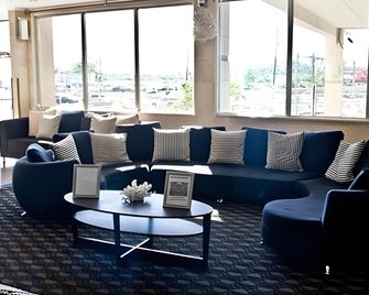 Garner Hotel North Bergen - NYC Gateway by IHG - North Bergen - Lobby