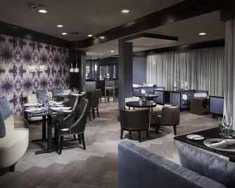 Pure Wellness Spa Junior Suite, Pier House, Private Beach Access, Duval St. - Key West - Ravintola