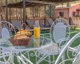 Casa Menchu Alojamiento Rural - Ibi - Patio