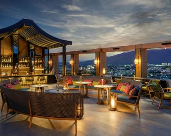 Intercontinental Hotels Chiang Mai The Mae Ping By IHG - Chiang Mai - Bar