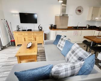 Ferndown Holiday Let - Ferndown - Living room