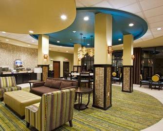 Holiday Inn Express & Suites Waycross By IHG - Waycross - Lobby