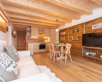 Chalet Laura - Alleghe - Sala de estar