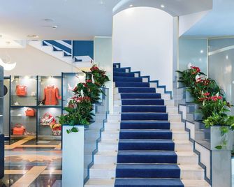 Hotel Luna - Bibione - Trappen
