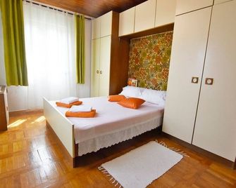 Apartments with parking space Savudrija, Umag - 13589 - Savudrija - Schlafzimmer