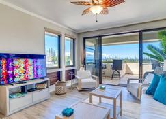 K B M Resorts- KGV-17T5 Remodeled 1Bdrm villa extra-large balcony sweeping ocean views - Kapalua - Living room