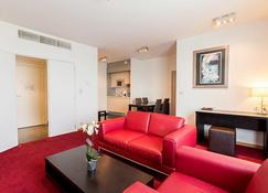 Diamant Suites Brussels Eu - Brussels - Living room