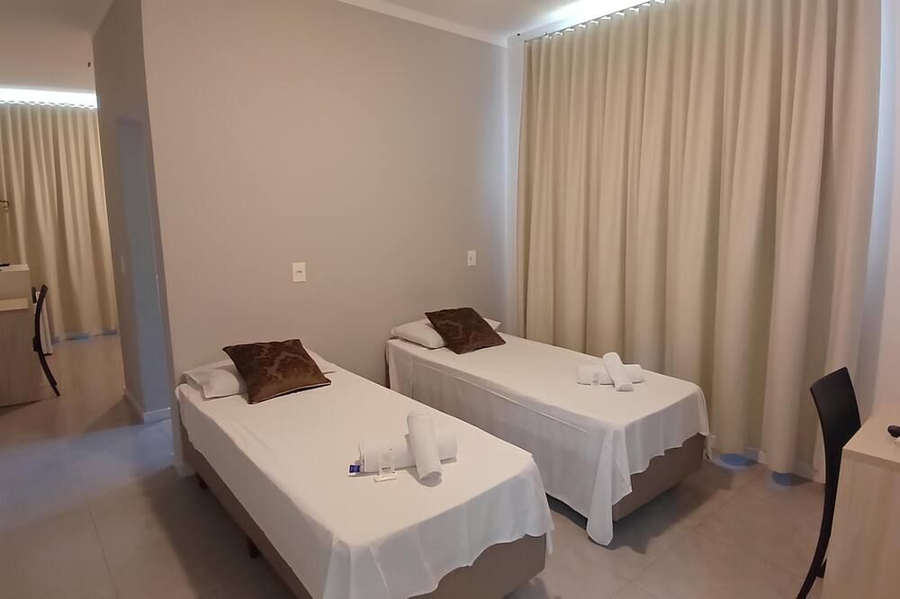 Pousada Divino Oleiro - Gov. Celso Ramos - גוברנאדור צלזו ראמוס - חדר שינה