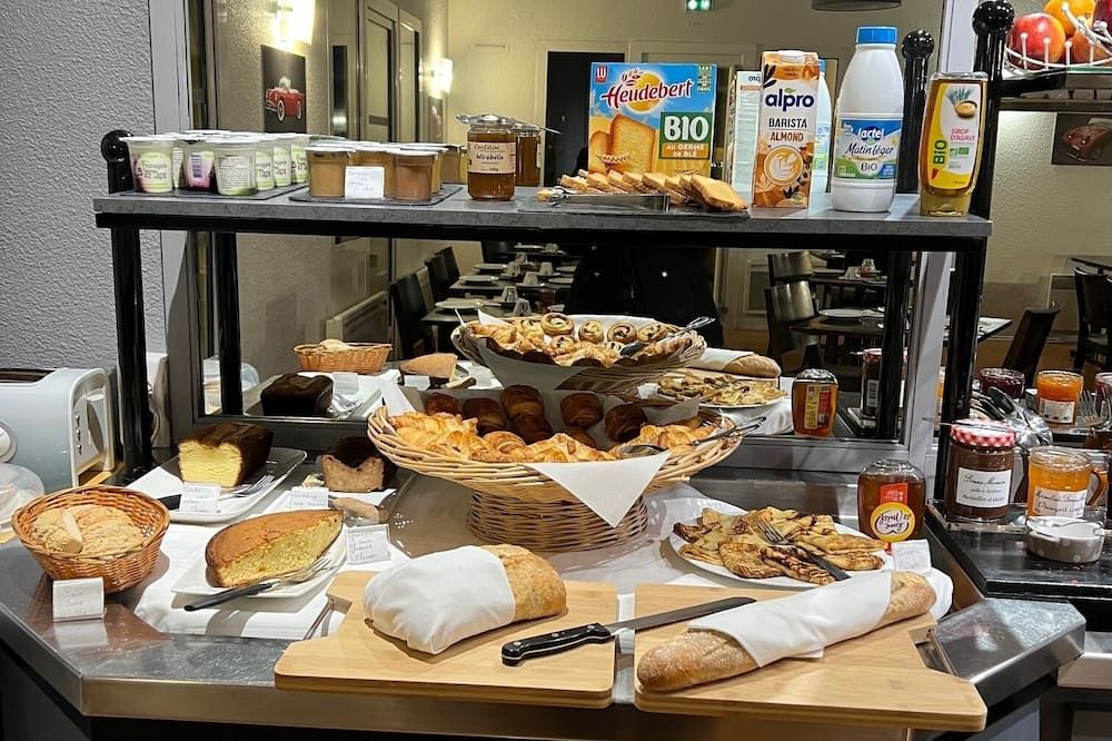 Logis Cottage Hotel Calais - Calais - Buffet