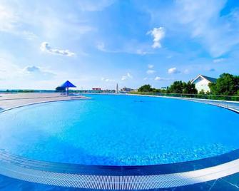 Elephants Hotel - Buon Ma Thuot - Pool