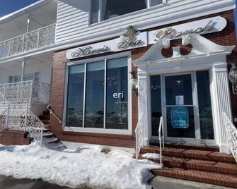 Harris Sea Ranch - Hampton Beach - Building