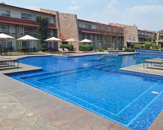 Hotel Real de Minas Tradicional - קרטארו - בריכה