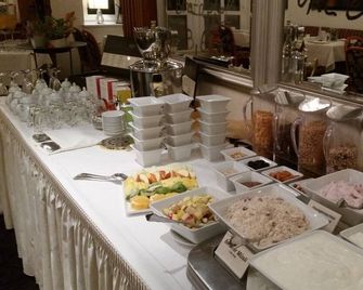 Ringhotel Villa Margarete - Waren - Buffet