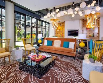 Modern & Bright Apartment in Alexandria - Alexandria - Sala de estar