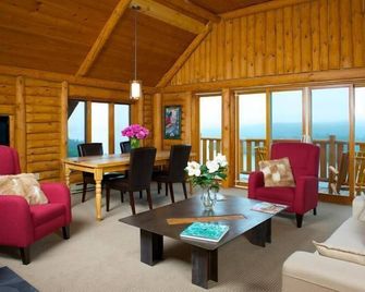 Sacacomie Hôtel et Spa - Saint-Alexis-des-Monts - Sala de estar