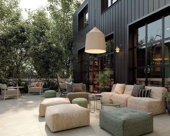 Hotel Schani Uno City - Viena - Patio