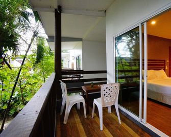 Apple Beachfront Resort - קו צ'אנג