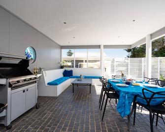 Paradise Found! Perfectly Located To Feel The Minnamurra Magic - Wollongong - Dining room