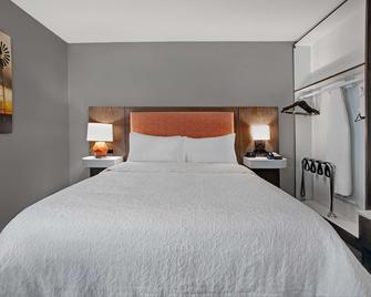 Hampton Inn Keokuk - Keokuk - Schlafzimmer
