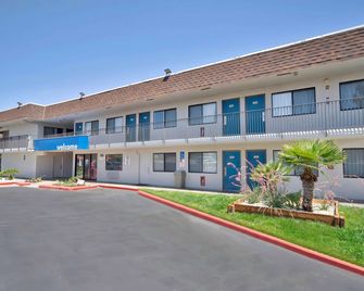 Motel 6 Palmdale - Palmdale - Edificio