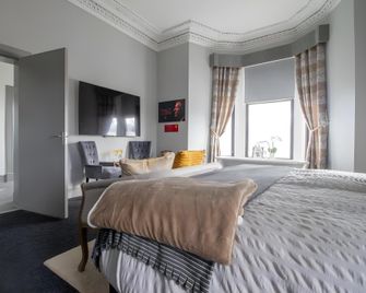 The Legend Suites - Lugton