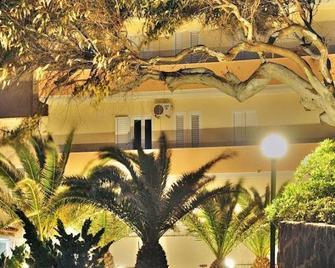 Hotel Castelsardo Domus Beach - Castelsardo
