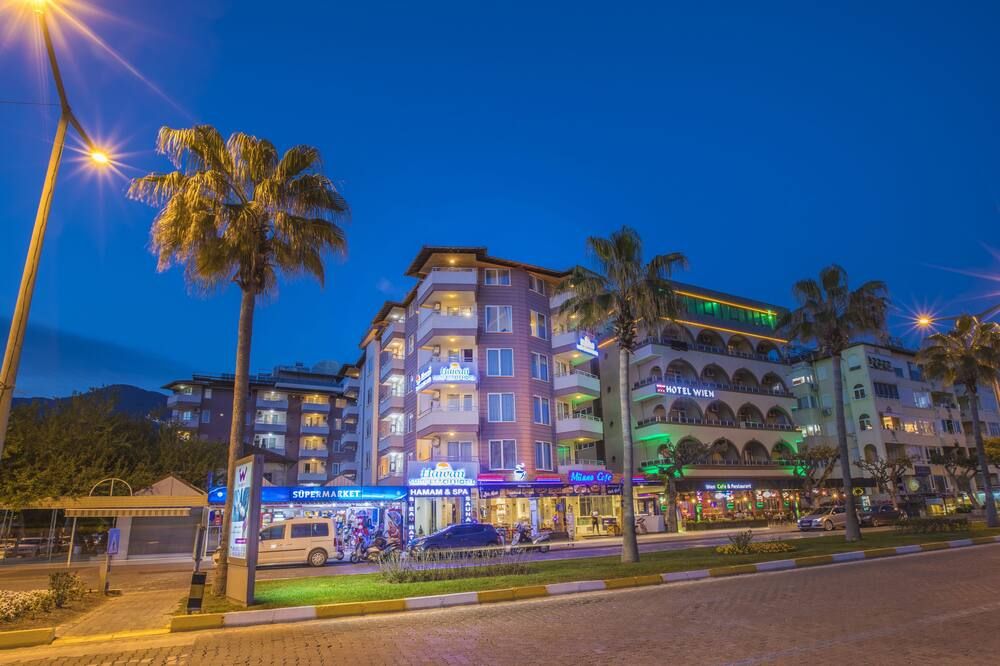 Hawaii Suite Beach Hotel - אלניה - בניין