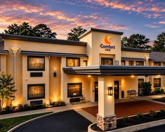 Comfort Inn Tupelo Central - Tupelo - Building