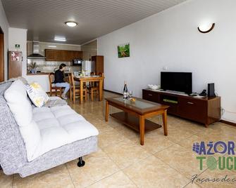 Apartamento Oslar - Santa Cruz da Graciosa - Living room