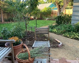 Hillcrest Nest - Medford - Patio