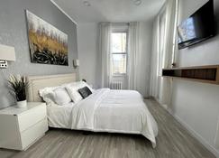 Luxury Living in the Heart of NY - Yonkers - Bedroom