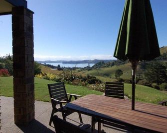 Ohuka Place Homestay - Whitianga - Balkón