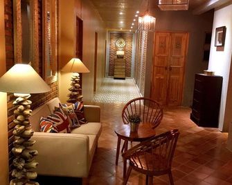 Casa de Apple Dago Bandung by RedDoorz - באנדונג - סלון