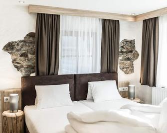 A Casa Smaragd Appartements - Sölden - Schlafzimmer