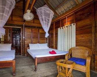 Happy Elephant Bungalows - Kaôh Rŭng - Sovrum