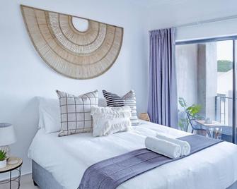 Ballito Village Luxury Apartments - Ballito - Bedroom
